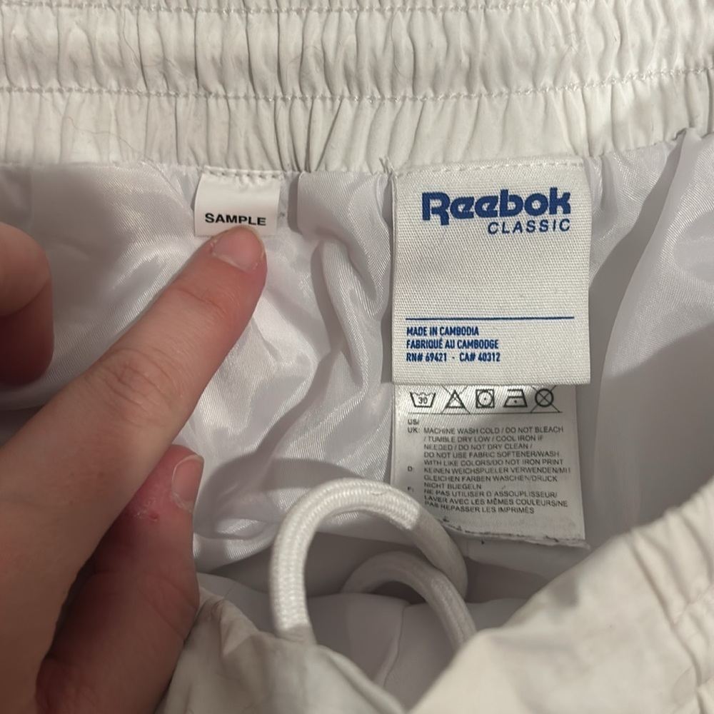 Limited Edition Sample Reebok Joggers - Picture 2 of 2